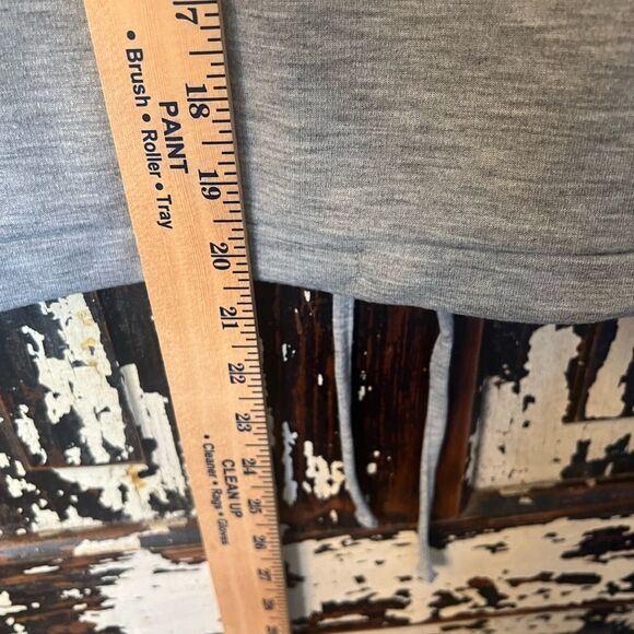 Gray Tulane University crop bottom tie  Hoodie. Back cutout. Women XL - Picture 4 of 5